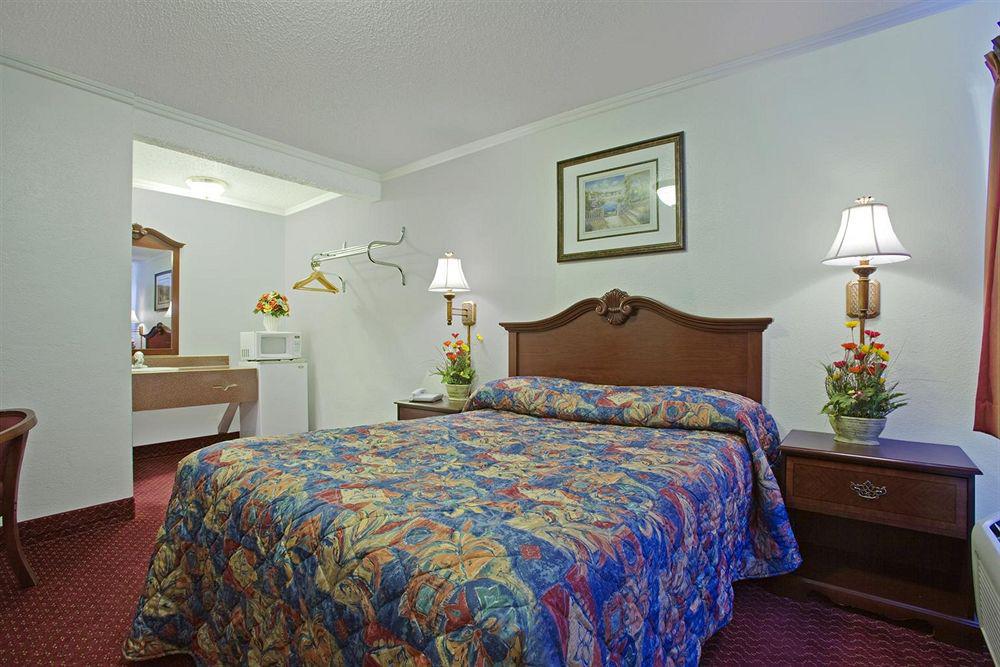 Americas Best Value Inn & Suites Klamath Falls Bagian luar foto